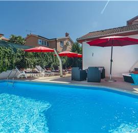 4 Bedroom Villa with Pool and Annex near Porec, Sleeps 8
